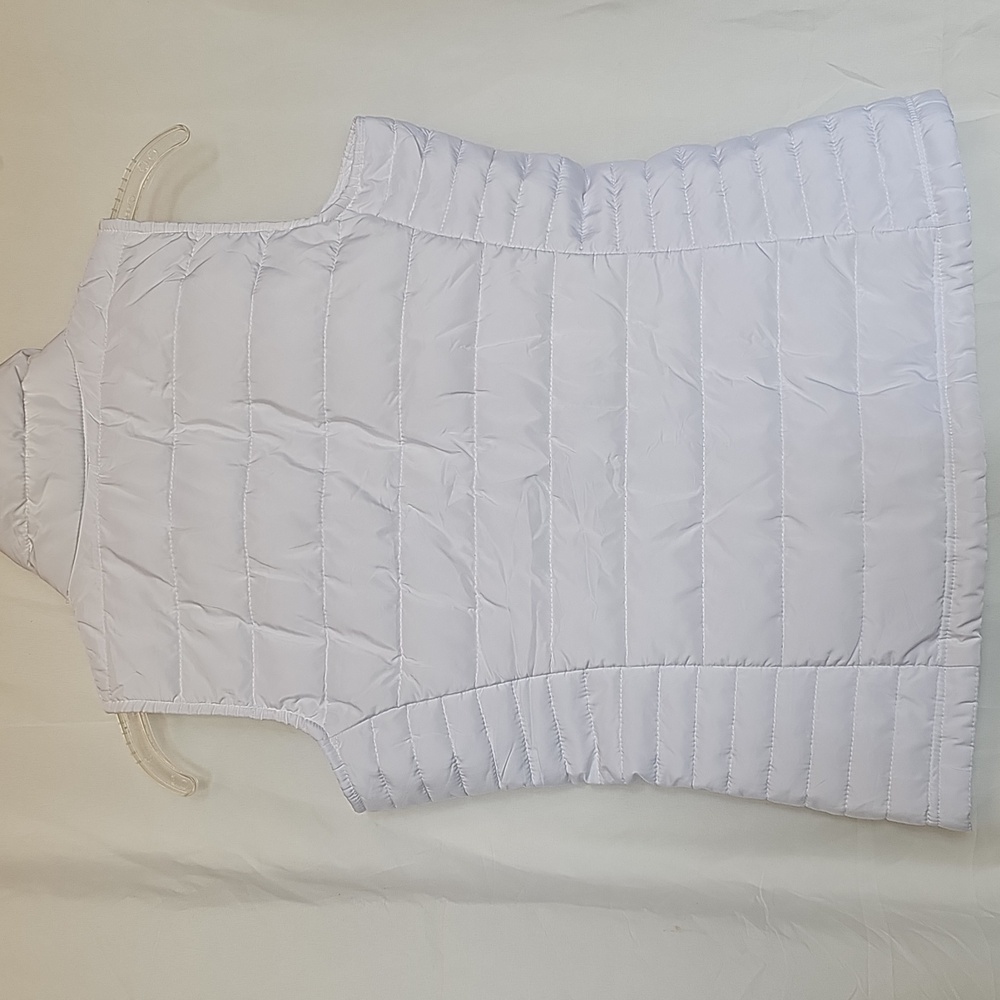 Colosseum White Quilted Vest with Red Logo - Picture 5 of 5
